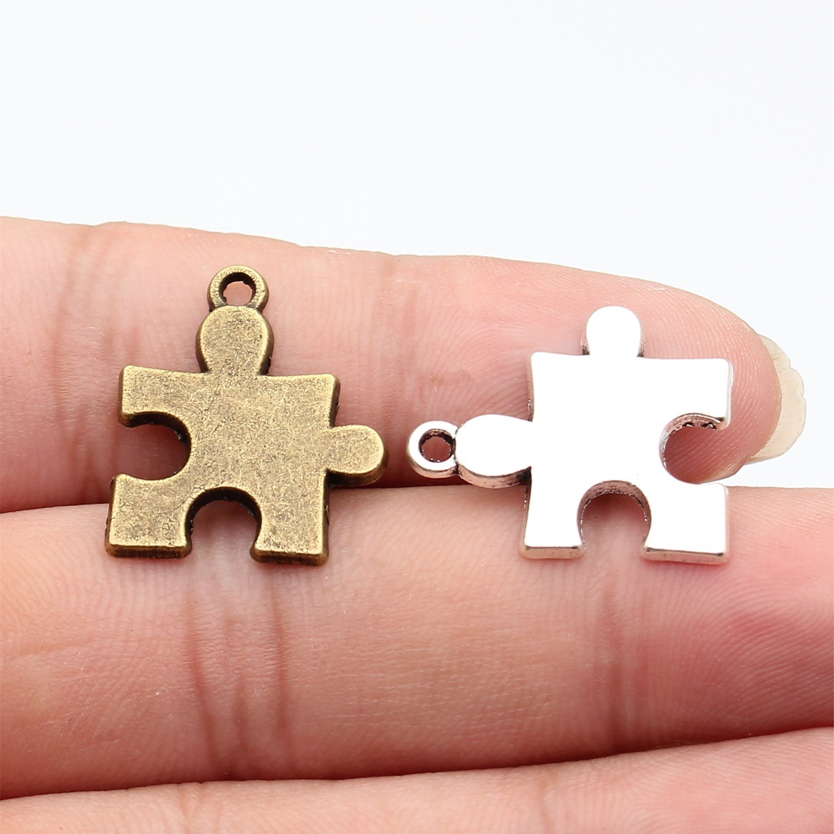WYSIWYG 10pcs 23x20mm 2 Colors - Vintage Fashion Online 评论和价格