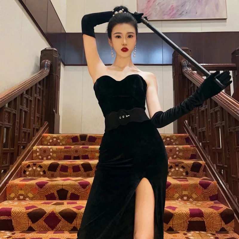 Women's Elegant Vintage Long V - Vintage Fashion Photographers 评论和价格